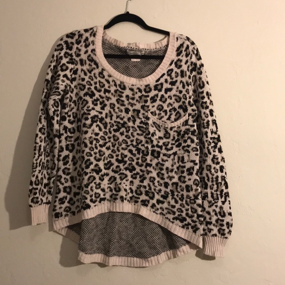 Billabong Sweaters - Billabong Leapord High-Low Sweater Billabong Sweaters - Billabong Leapord High-Low Sweater